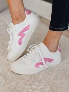 Blowfish Malibu Vice Sneakers in White Ella/Pink Voyager